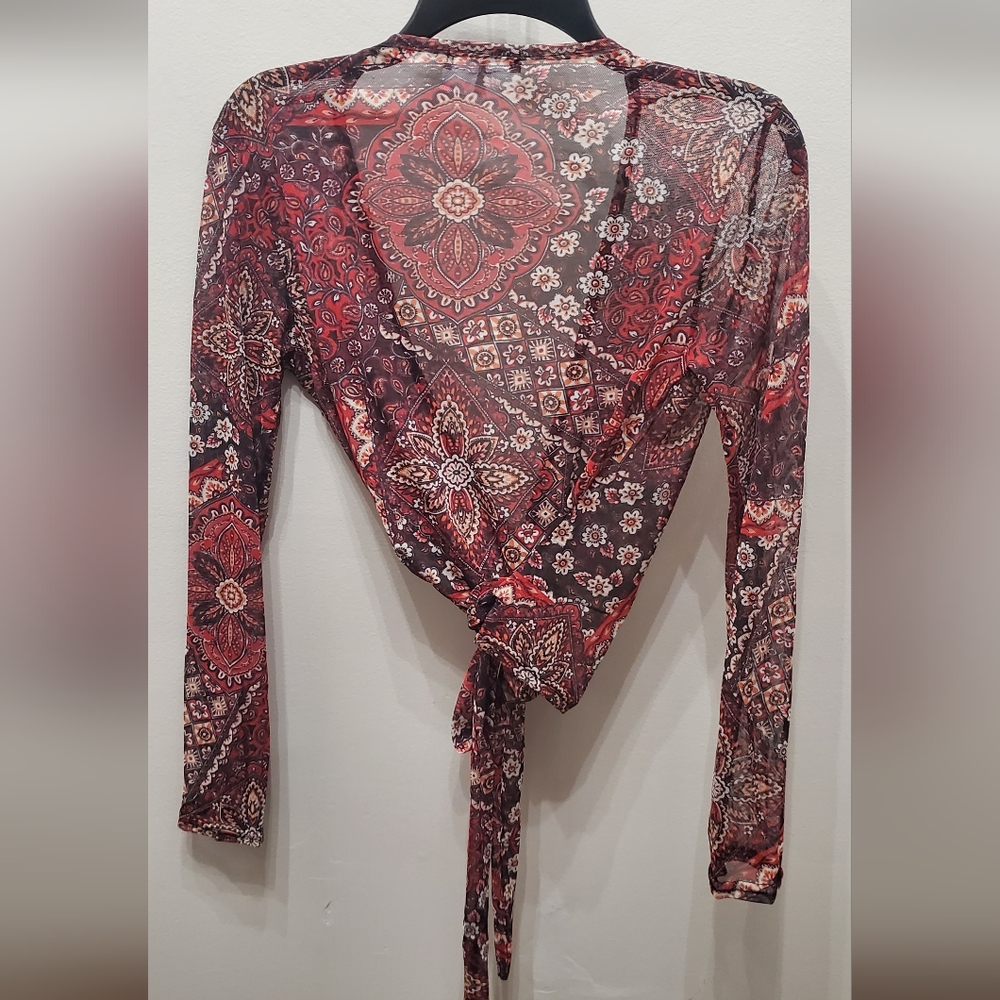 DAISY STREET SHEER FLORAL PRINT WRAP CROP TOP - Picture 2 of 4